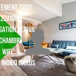 Le Charme Du Médiéval Dans Un Cosy Appartement Hyères